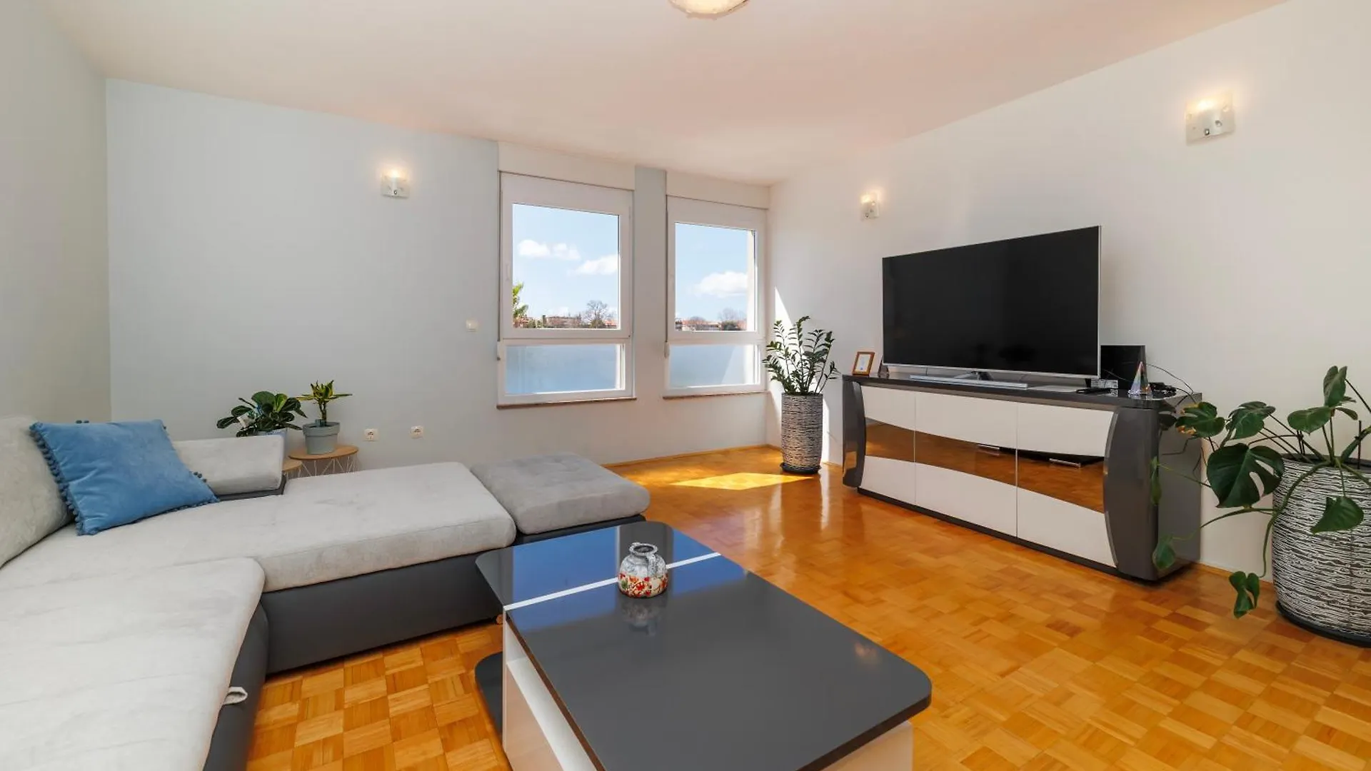 דירות זאדאר Peninsula Magical View By Belmont Realty